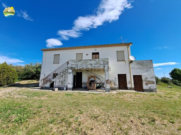 casa indipendente in vendita a Montefino
