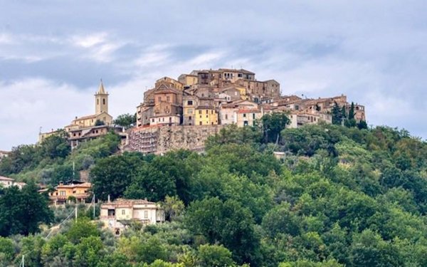 casa indipendente in vendita a Montefino