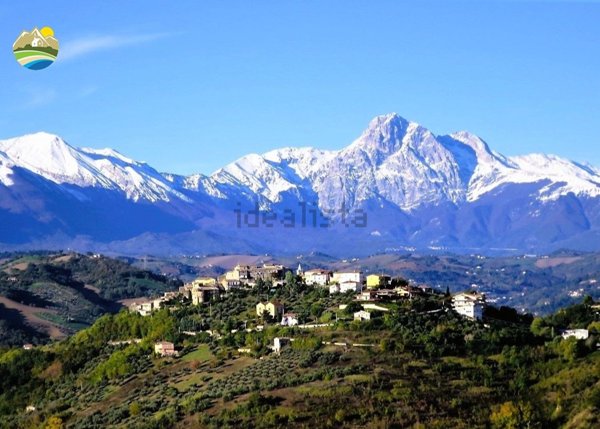 pentavano in vendita a Montefino