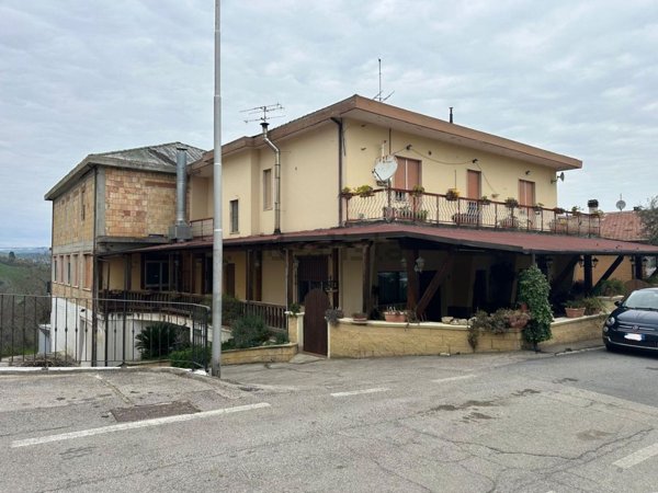 bifamiliare in vendita a Montefino