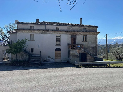 casa indipendente in vendita a Montefino in zona Bozza