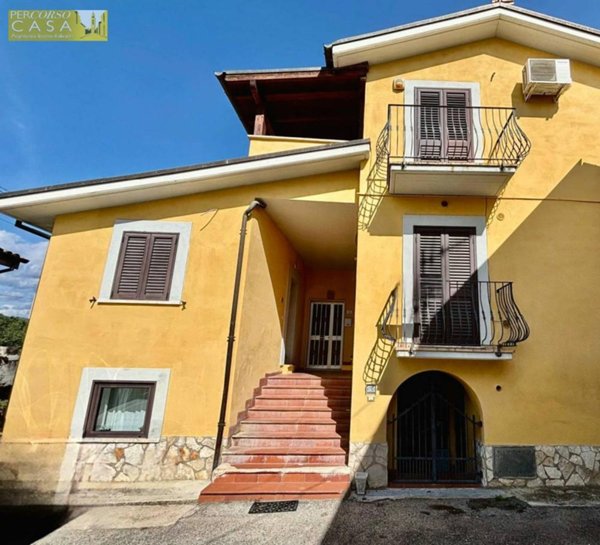 casa indipendente in vendita a Montorio al Vomano