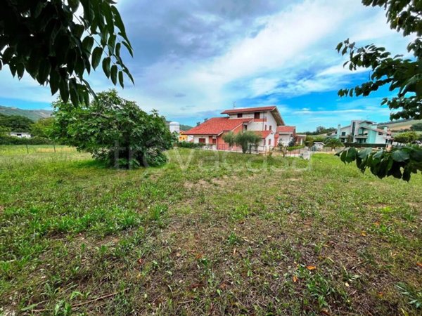 terreno agricolo in vendita a Montorio al Vomano in zona Villa Maggiore