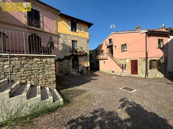 appartamento in vendita a Montorio al Vomano in zona Schiaviano