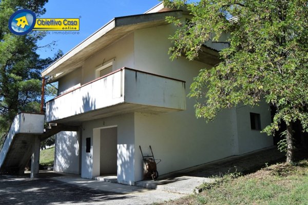 casa indipendente in vendita a Montorio al Vomano in zona Villa Maggiore