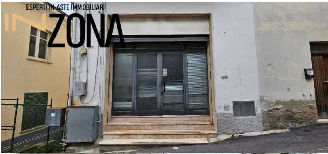 casa indipendente in vendita a Montorio al Vomano