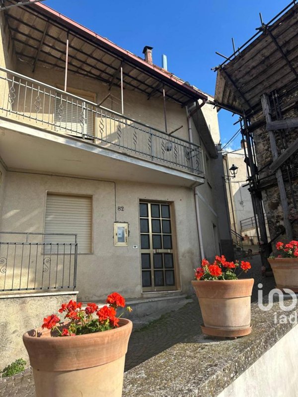 appartamento in vendita a Montorio al Vomano in zona Cusciano