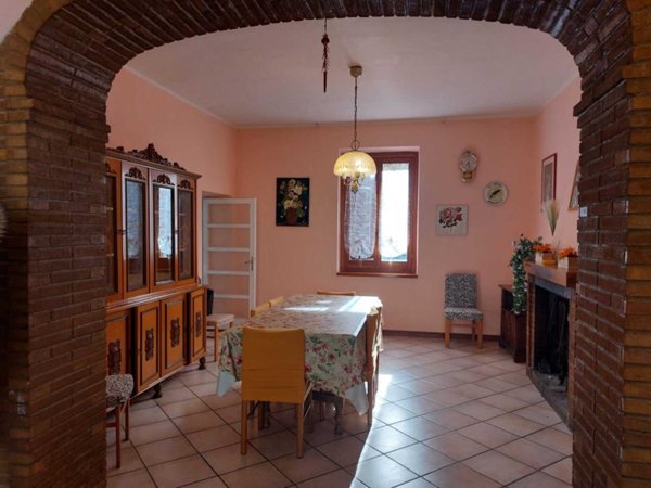 casa indipendente in vendita a Montorio al Vomano