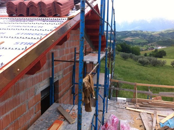 casa indipendente in vendita a Montorio al Vomano in zona Collevecchio