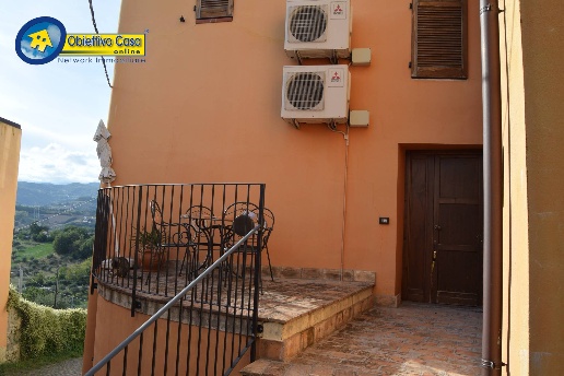 appartamento in vendita a Montorio al Vomano in zona Collevecchio