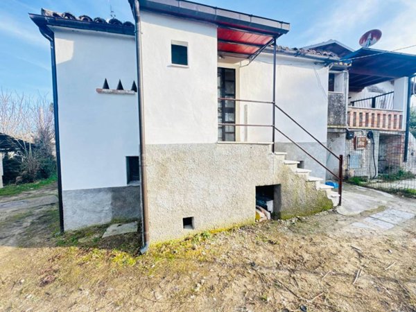 casa indipendente in vendita a Montorio al Vomano in zona Villa Maggiore
