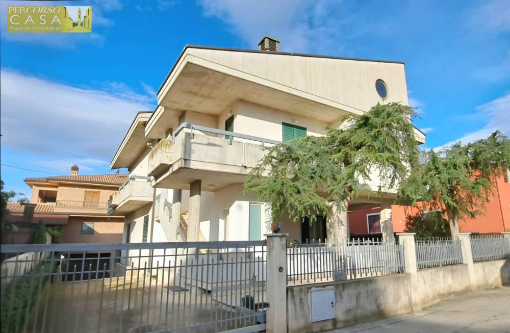 appartamento in vendita a Montorio al Vomano