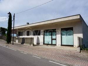 appartamento in vendita a Morro d'Oro