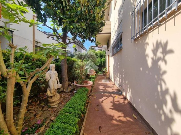 appartamento in vendita a Morro d'Oro in zona Pagliare