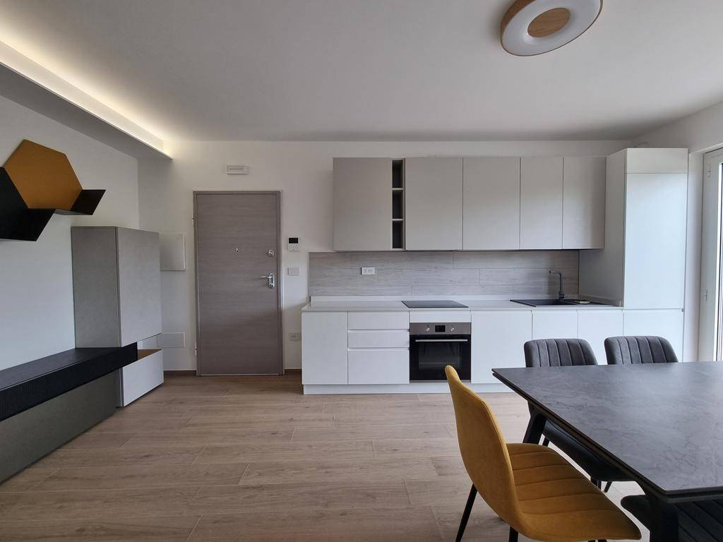 appartamento in vendita a Morro d'Oro in zona Pagliare