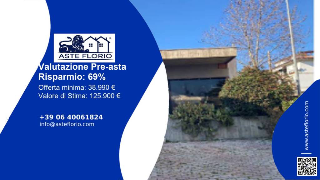 negozio in vendita a Morro d'Oro in zona Pagliare