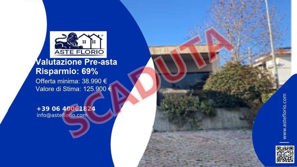 negozio in vendita a Morro d'Oro in zona Pagliare