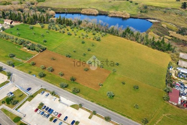 terreno industriale in vendita a Morro d'Oro