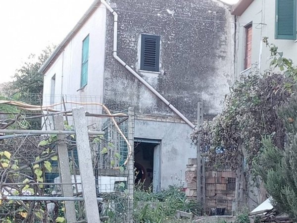 casale in vendita a Morro d'Oro