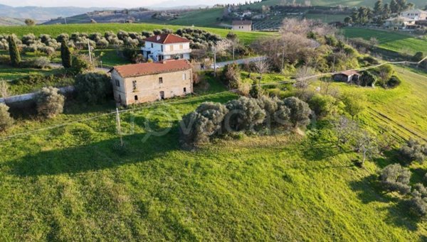 casa indipendente in vendita a Morro d'Oro