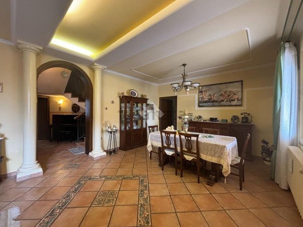 casa indipendente in vendita a Morro d'Oro in zona Case Merluzzi