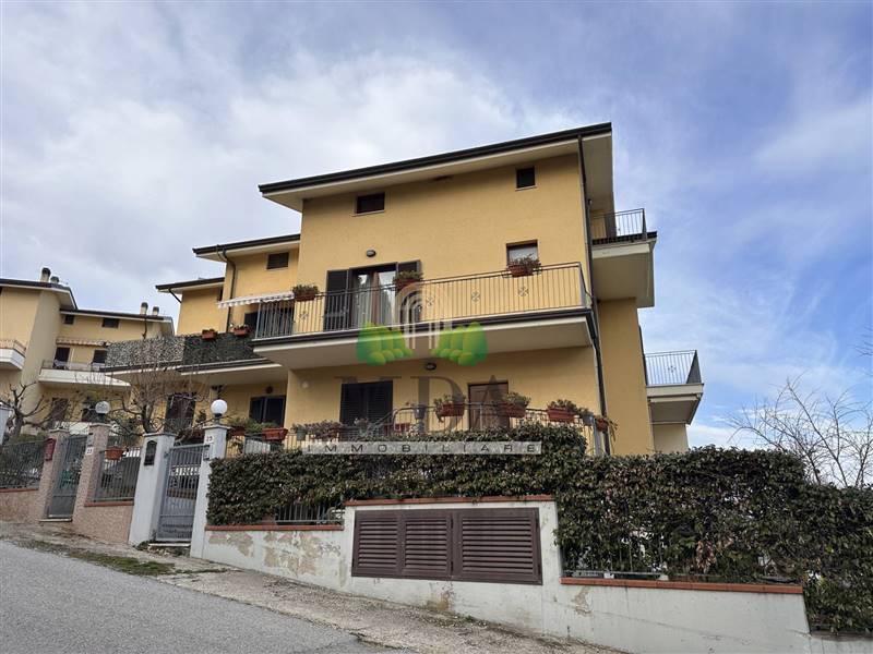casa indipendente in vendita a Mosciano Sant'Angelo