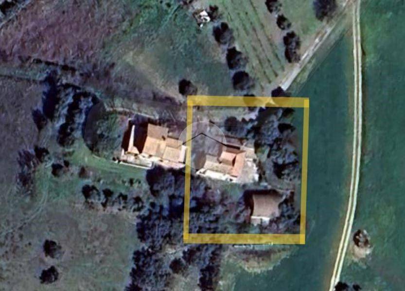 pentavano in vendita a Mosciano Sant'Angelo