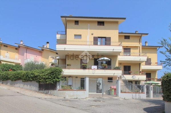 casa indipendente in vendita a Mosciano Sant'Angelo in zona Convento