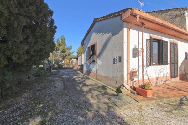 casa indipendente in vendita a Mosciano Sant'Angelo