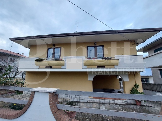 casa indipendente in vendita a Mosciano Sant'Angelo