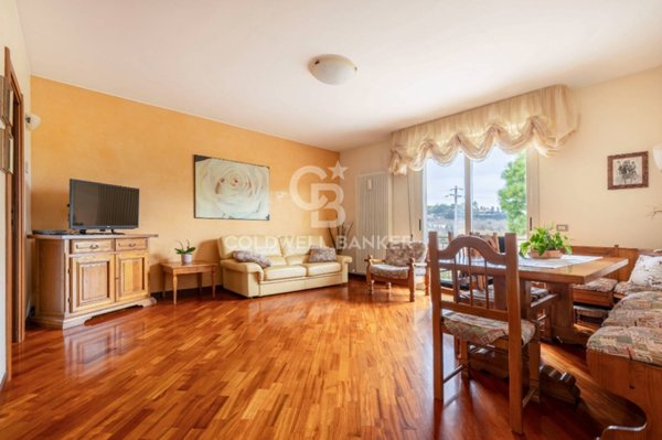 casa indipendente in vendita a Mosciano Sant'Angelo