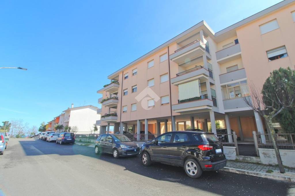 appartamento in vendita a Mosciano Sant'Angelo