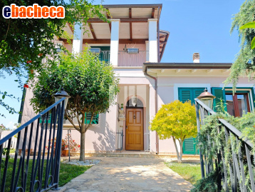 casa indipendente in vendita a Mosciano Sant'Angelo