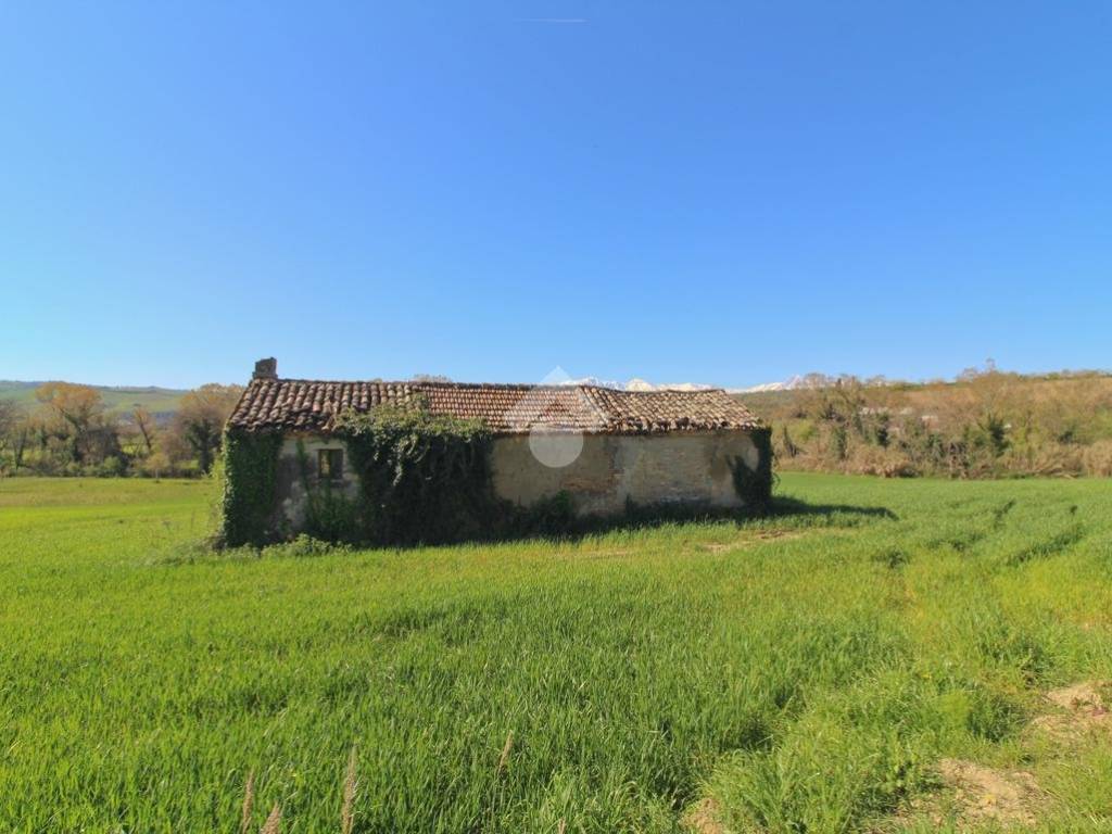 rudere in vendita a Mosciano Sant'Angelo