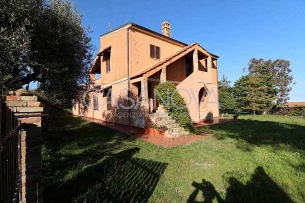 casa indipendente in vendita a Mosciano Sant'Angelo