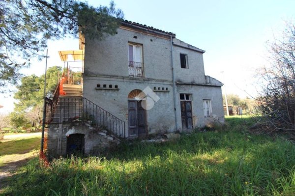 rudere in vendita a Mosciano Sant'Angelo