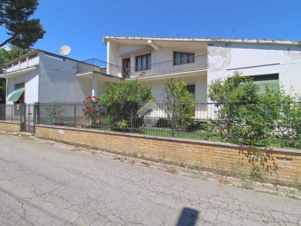 casa indipendente in vendita a Mosciano Sant'Angelo