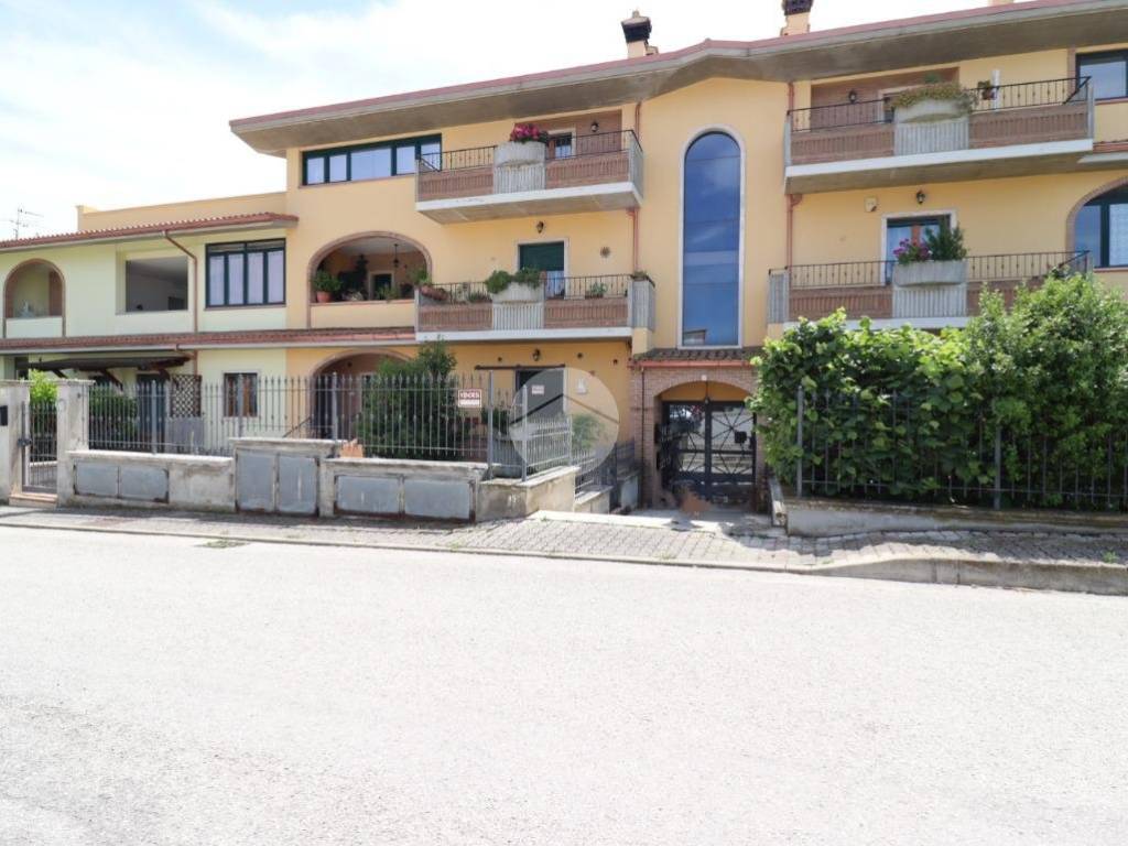 appartamento in vendita a Mosciano Sant'Angelo