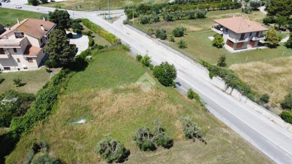 terreno agricolo in vendita a Mosciano Sant'Angelo