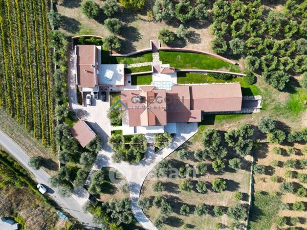 casa indipendente in vendita a Mosciano Sant'Angelo