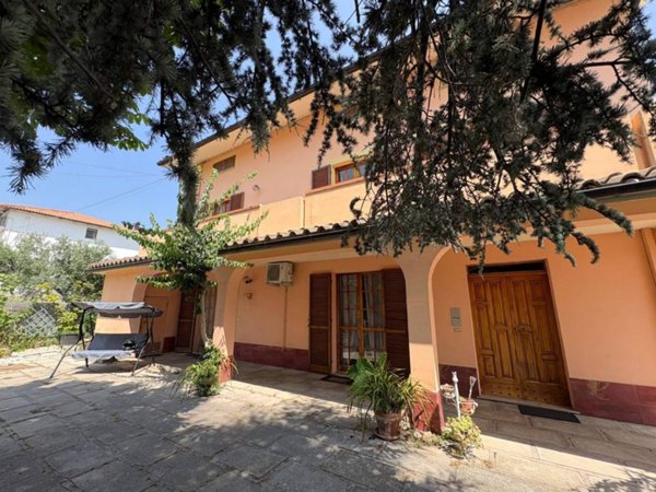 casa indipendente in vendita a Mosciano Sant'Angelo