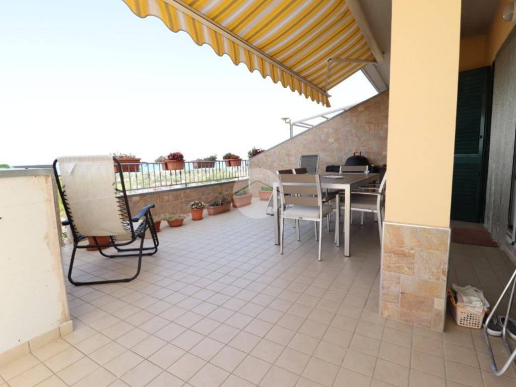 appartamento in vendita a Mosciano Sant'Angelo in zona Montone