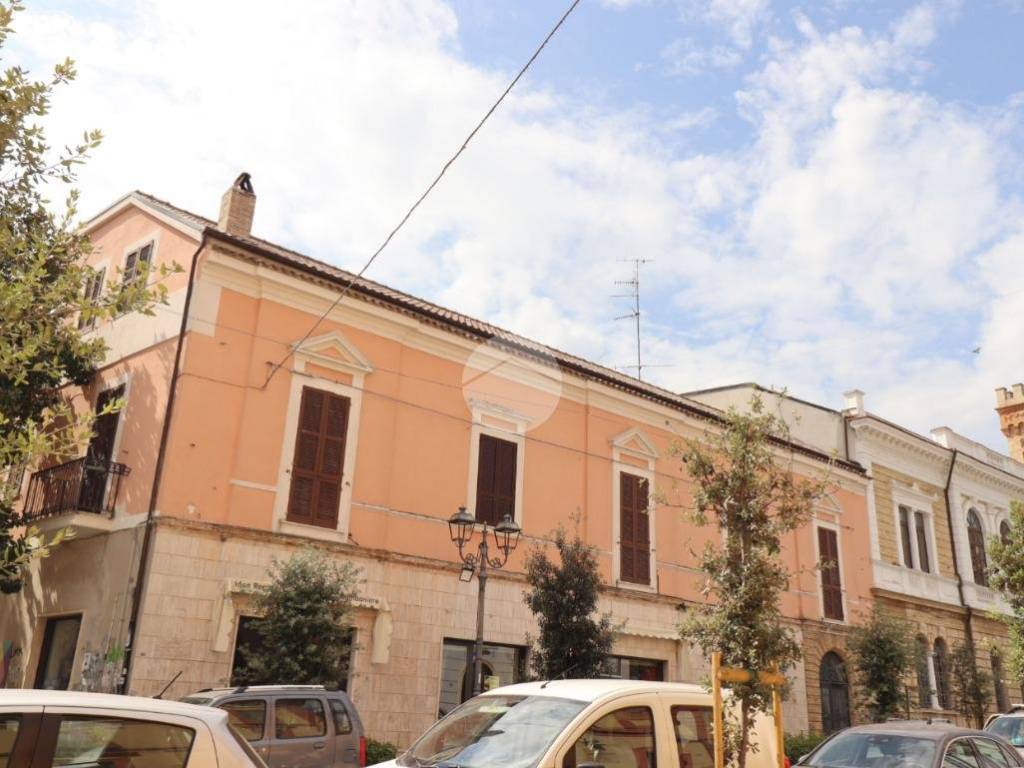 intera palazzina in vendita a Mosciano Sant'Angelo