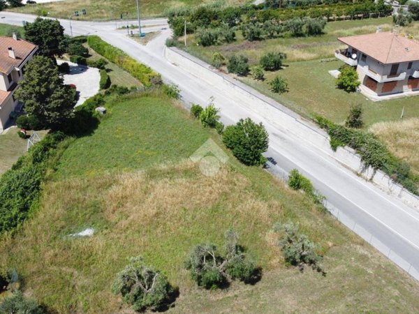terreno agricolo in vendita a Mosciano Sant'Angelo