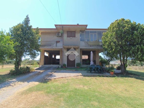 casa indipendente in vendita a Mosciano Sant'Angelo