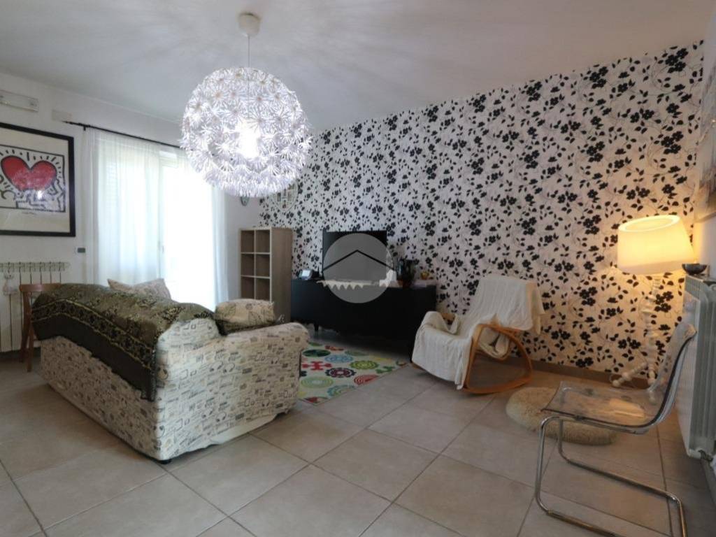 casa indipendente in vendita a Mosciano Sant'Angelo