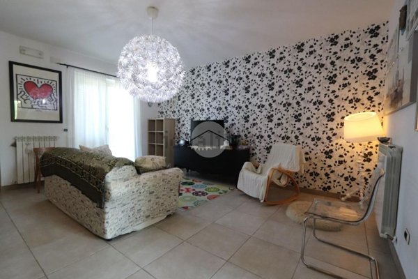 casa indipendente in vendita a Mosciano Sant'Angelo