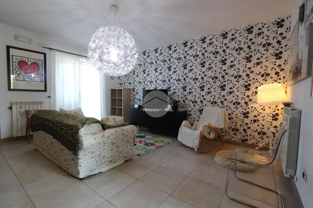 casa indipendente in vendita a Mosciano Sant'Angelo
