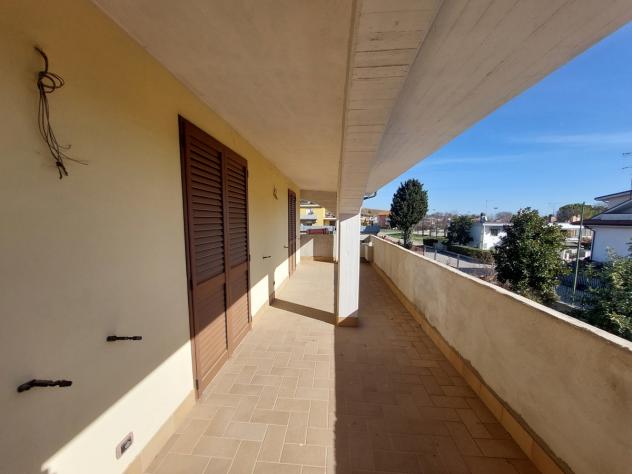 appartamento in vendita a Mosciano Sant'Angelo in zona Notaresco Stazione