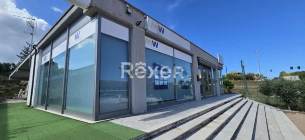 locale di sgombero in vendita a Mosciano Sant'Angelo